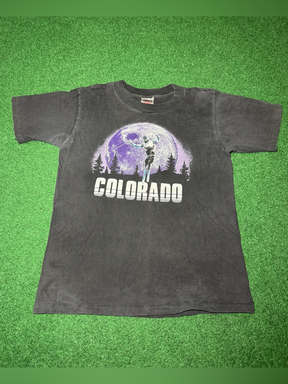 Colorado Vintage Ski T Shirt Skiing Graphic 90s M/L Black Faded Retro Shirt